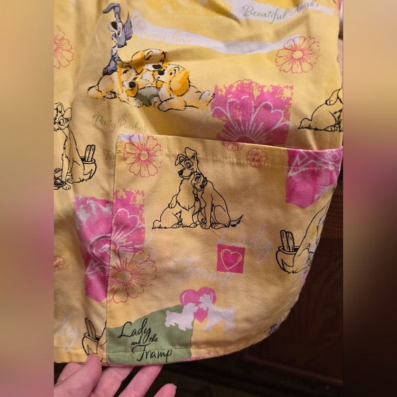 Disney Lady And The Tramp Scrub Top with Whimsical Print - Medium - Picture 4 of 5